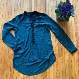 Mossimo Tunic Blouse, Geometric Print Green and Black, Professional Shirt